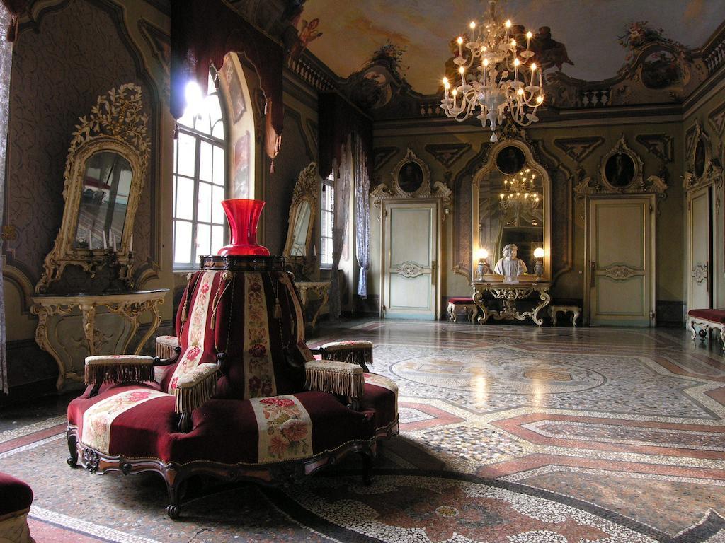 Castello Sannazzaro B&B Giarole Luaran gambar
