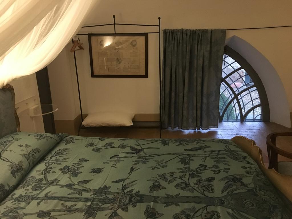 Castello Sannazzaro B&B Giarole Luaran gambar
